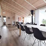 Nice Home In Juelsminde With Sauna Sonderby (Midtjylland)