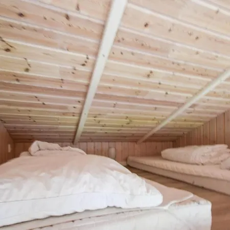 Nice Home In Juelsminde With Sauna *