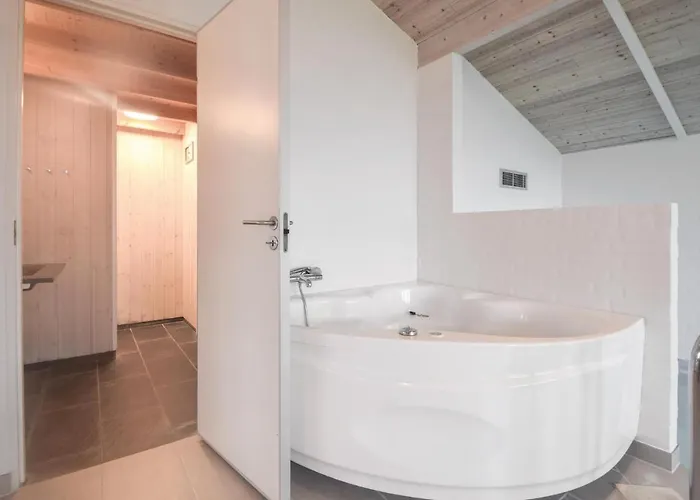 Awesome In Juelsminde With Kitchen *