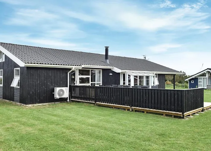 Awesome In Juelsminde With Kitchen *